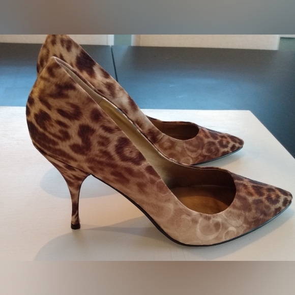 Brand New Guess Leopard Print Marciano Satin Heels size 10 - Picture 2 of 4
